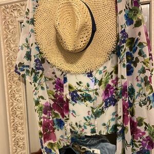 Floral Print Women's Wrap for any occasion !! Beautiful over a glamorous outfit